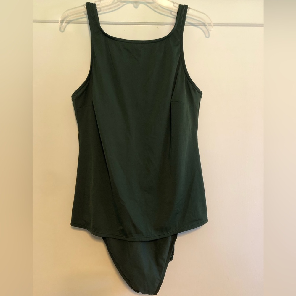 Lands' End Women's swimsuit sz 18 long